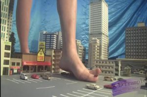 日本GTS 身长270M女巨人踩吃小人，破坏城市