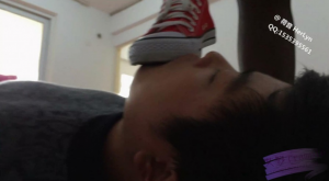 『荷音』帆布黑丝踩踏、舔脚-97L2ZTD-716693