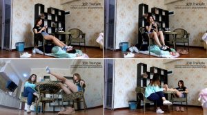 【超级女M】偷拍学姐第二部 直接玩踩脸闻 绝对刺激 超长1小时