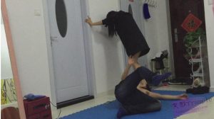 沈阳美妙女主踩狗脸