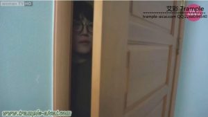 纹身美女被变态哥哥舔裸足