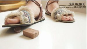 瑶瑶学生主第一视角凉鞋语言羞辱调教