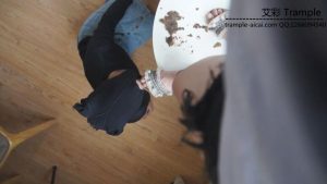 瑶瑶学生主第一视角凉鞋语言羞辱调教