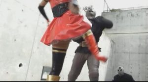 红衣女战士、女忍者蹂躏男战士--含双腿夹脖子扭断