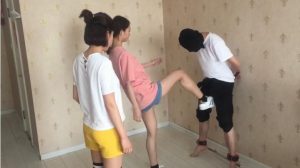 〖碎蛋娇娃〗姐妹间的防狼教学