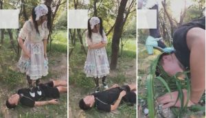 【苏墨墨】萝莉小区楼下遛狗踩踏