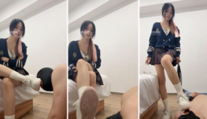 【醒醒】散鞭抽-强迫舔脏鞋底-97LZTD-429850