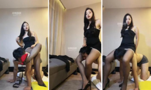 【毛绒月亮】白袜气味辱-高跟黑丝碾压踩-97LZTD-35166