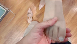 【睹物私拍】辻弌女王领导教训下属-97LZTD-35738