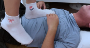 【喵咔】无意识丨无意识拖鞋白袜踩头踩脸最后踩到窒息23分钟-97LZTD-35847