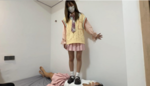 【小鲨鱼殿下】在女M身上拍照-97LZTD-35888