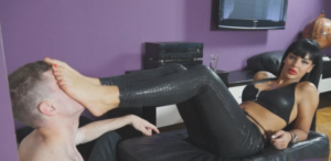 dunefeet4301：黑色蛇皮裤虐M！！-97LZTD-46807